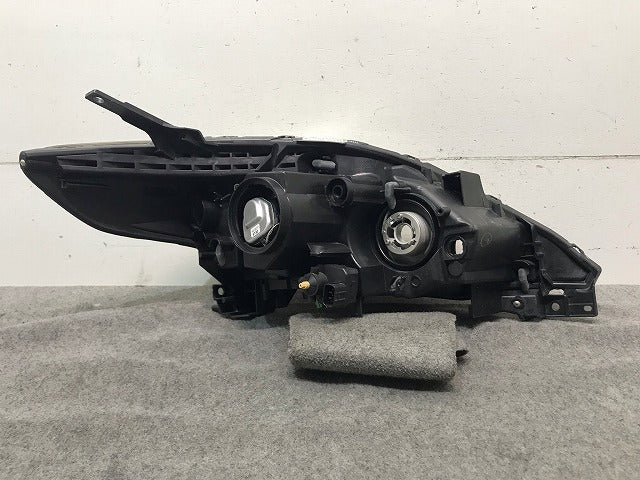 プレマシー CREW/CR3W 純正 後期 左ヘッドライト/ランプ キセノン HID レベライザー STANLEY P7696 マツダ (115294)