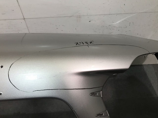 911 ポルシェ/PORSCHE カレラ/911 純正 フロントバンパー 991 505 311 00-07 FFF/991505311 シルバー ポルシェ (115302)