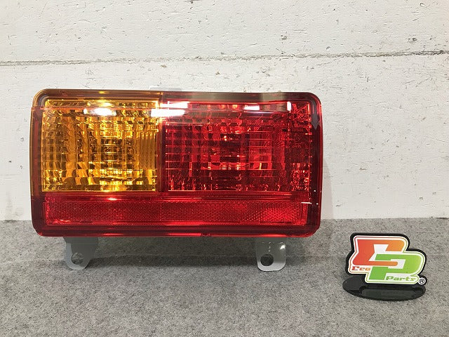 新車取り外し! FJクルーザー/FJ CRUISER/GSD15W 純正 左テールランプ/ライト/レンズ KOITO 35-124 トヨタ (115576)