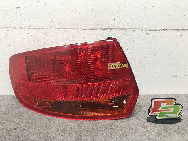 A3 8P系 純正 左テールランプ/ライト/レンズ ハロゲン 8P4 945 095C アウディ (115611)