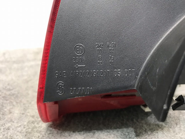 A3 8P系 純正 左テールランプ/ライト/レンズ ハロゲン 8P4 945 095C アウディ (115611)
