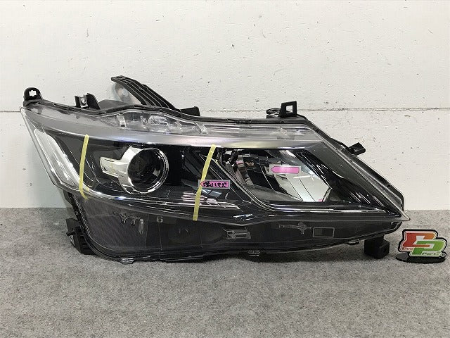 セレナ ハイウェイスター C27/GC27/GFC27/GNC27/GFNC27 純正 前期 右ヘッドライト LED レベライザー 刻印Z KOITO 100-23721 (115659)