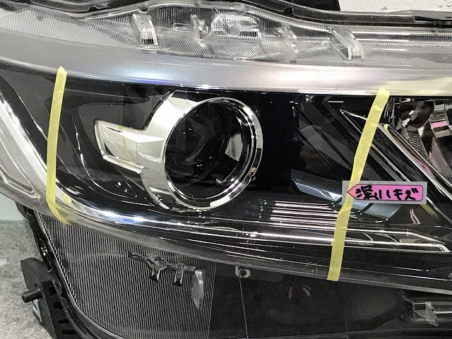 セレナ ハイウェイスター C27/GC27/GFC27/GNC27/GFNC27 純正 前期 右ヘッドライト LED レベライザー 刻印Z KOITO 100-23721 (115659)