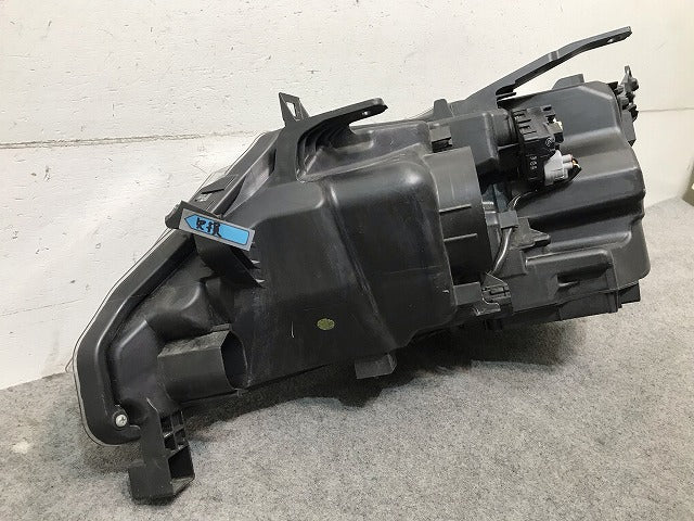 セレナ ハイウェイスター C27/GC27/GFC27/GNC27/GFNC27 純正 前期 右ヘッドライト LED レベライザー 刻印Z KOITO 100-23721 (115659)