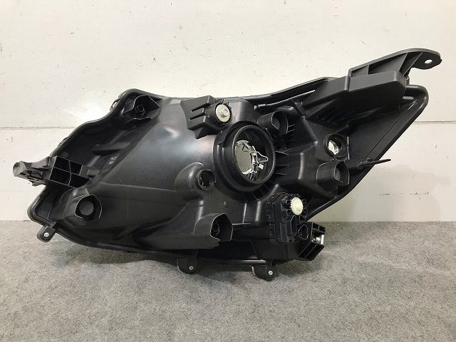 ルーミー/ジャスティ M900A/M910A/M900F/M910F 純正 前期 右ヘッドライト ハロゲン レベライザー STANLEY W3920 81130-B1210 (115781)