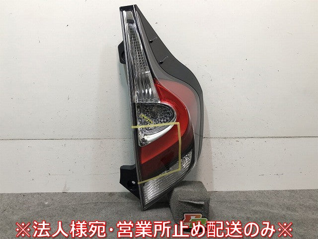 アクア/AQUA NHP10 純正 後期 右テールランプ/ライト/レンズ ハロゲン STANLEY 52-309 81551-52E90 トヨタ (115783)