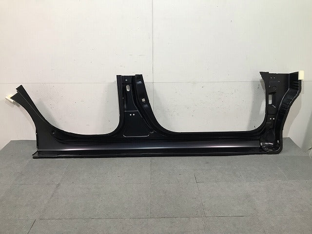 【新品】新品! シルフィ TB17/B17 純正 左サイドシル アウター サイドパネル G6411-3SBMJ 未塗装 日産 (115794)