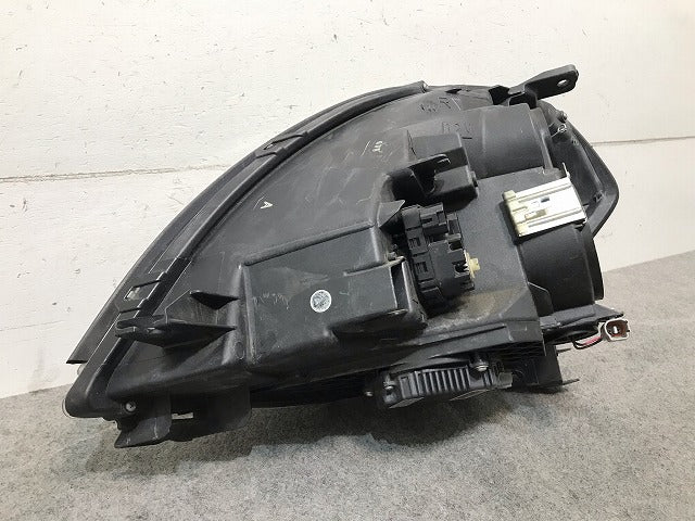 ティアナ J31/PJ31/TNJ31 純正 後期 右ヘッドライト/ランプ キセノン HID レベライザー バラスト 刻印A KOITO 100-63847 日産 (115925)