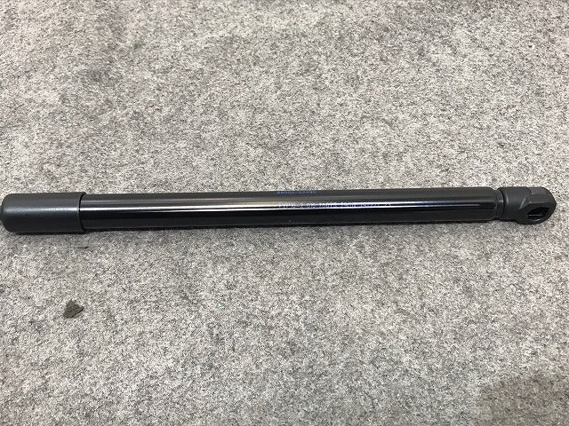 新品! アクア/AQUA MXPK10/MXPK11/MXPK15/MXPK16 純正 右リアゲート ダンパー バックドアショック ステー 6895052490/68950-52490(116073)