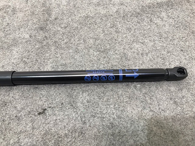 新品! アクア/AQUA MXPK10/MXPK11/MXPK15/MXPK16 純正 左リアゲート ダンパー バックドアショック ステー 6896052460 68960-52460(116074)