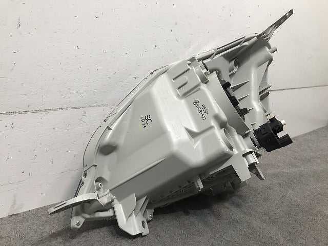 ライフ ディーバ JC1/JC2/ 純正 前期 右ヘッドライト/ランプ ハロゲン レベライザー STANLEY P8291 33100-SZH-J01 ホンダ (116081)