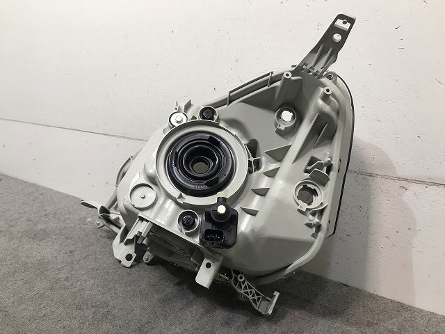 ライフ ディーバ JC1/JC2/ 純正 前期 右ヘッドライト/ランプ ハロゲン レベライザー STANLEY P8291 33100-SZH-J01 ホンダ (116081)