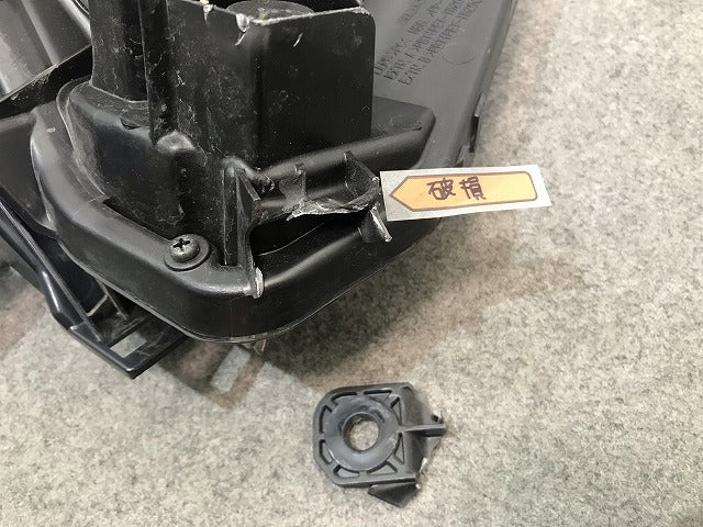 N-BOX/NBOX/Nボックス JF1/JF2 純正 右ヘッドライト/ランプ レベライザー キセノン HID 刻印4 KOITO 100-62038 33101-TY0-J61 (116140)