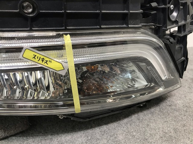 N-BOX/NBOX/Nボックス JF1/JF2 純正 右ヘッドライト/ランプ レベライザー キセノン HID 刻印4 KOITO 100-62038 33101-TY0-J61 (116140)