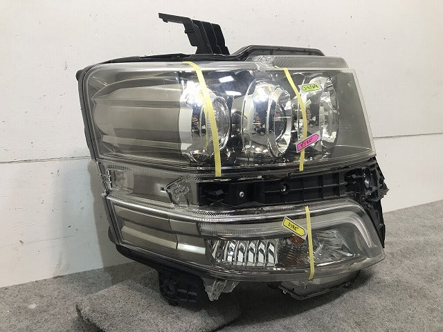 N-BOX/NBOX/Nボックス JF1/JF2 純正 右ヘッドライト/ランプ レベライザー キセノン HID 刻印4 KOITO 100-62038 33101-TY0-J61 (116140)
