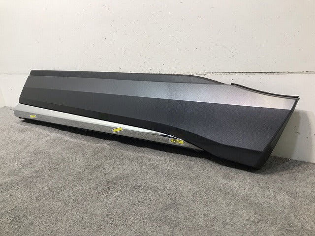 RAV4 ラブ4 MXAA52/MXAA54/AXAH52/AXAH54 純正 右 フロント ドア サイドパネル モデリスタ 75073-42040 グレーメタリック 1G3(116234)