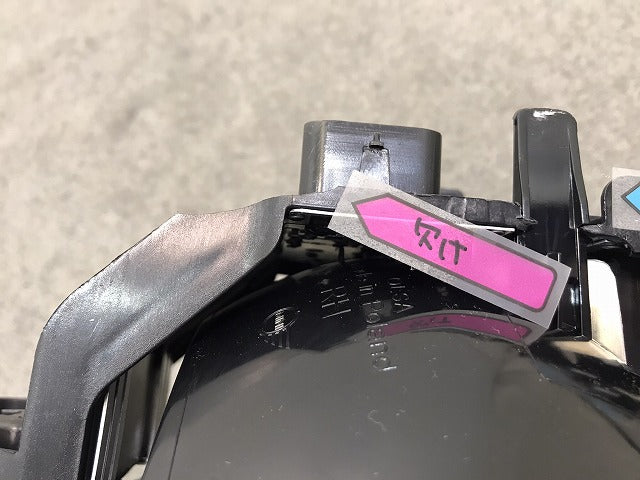 新品! MINI/ミニ/F55/F56/F57 純正 前期 右テールランプ/ライト/レンズ LED 7297414-14 63217297414 ミニ (116482)