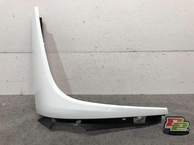新車外し キャンター 9代目 FDA・B/FEC・D/FGA・B系（2020年-）標準 純正 右ヘッドライト/ベゼル/モール/アイライン/パネル ふそう(116560)