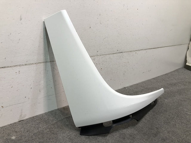新車外し キャンター 9代目 FDA・B/FEC・D/FGA・B系（2020年-）標準 純正 右ヘッドライト/ベゼル/モール/アイライン/パネル ふそう(116560)
