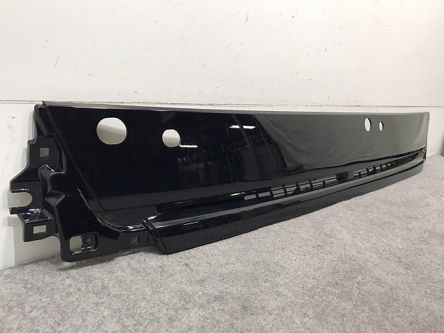 新車外し! キャンター 9代目/FEC・D/FGA・B系（2020年-）標準 純正 フロントガーニッシュ ワイパーパネル ML310700 三菱ふそう (116572)
