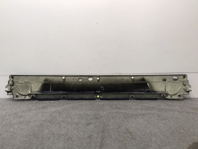 新車外し! キャンター 9代目/FEC・D/FGA・B系（2020年-）標準 純正 フロントガーニッシュ ワイパーパネル ML310700 三菱ふそう (116572)