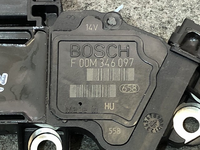新品 XC90(03-14)V70/XC70(08-16)S80(07-16)S60/V60（11-18)XC60(09-17) 純正 ボルテージレギュレター F00M346097V(116604)