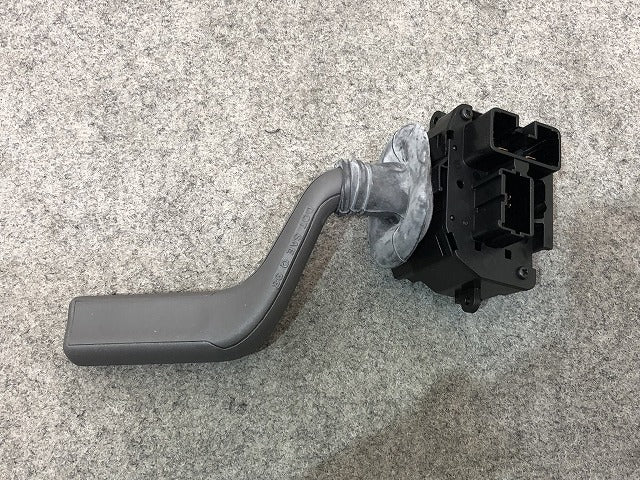新品 S40/V40 4B系/2001-2004 純正 ウィンカーレバースイッチ/クルーズコントロール無用 30618229 V 30618229 ボルボ (116605)