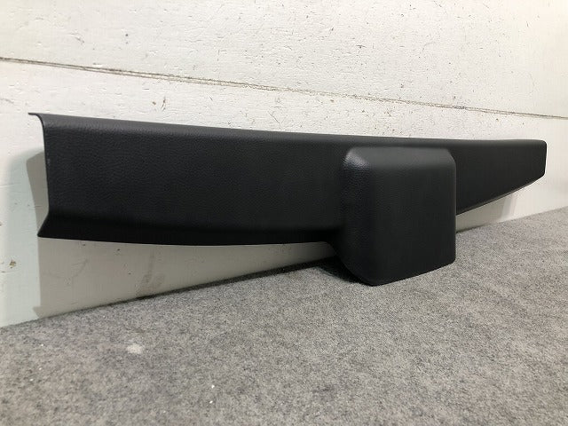 美品! アクセラスポーツ BL5FW/BLFFW/BLEAW 純正 ハイマウントストップランプ カバー BBP1 68 930/K3006 素地 マツダ (116615)