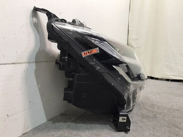 タンク/TANK/ジャスティ/JUSTY/カスタム M900A/M910A/M900F/M910F 純正 前期 右ヘッドライト レベライザー LED STANLEY W3917(116707)