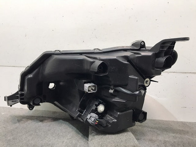 タンク/TANK/ジャスティ/JUSTY/カスタム M900A/M910A/M900F/M910F 純正 前期 右ヘッドライト レベライザー LED STANLEY W3917(116707)