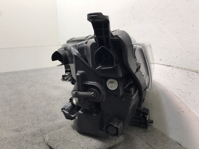 タンク/TANK/ジャスティ/JUSTY/カスタム M900A/M910A/M900F/M910F 純正 前期 右ヘッドライト レベライザー LED STANLEY W3917(116707)