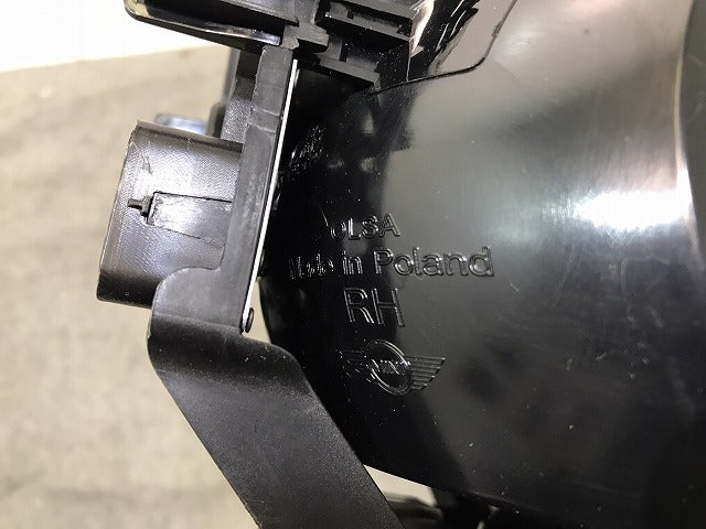 MINI/ミニ F55/F56/F57 前期 純正 右テールランプ/ライト/レンズ LED 729714-13 ミニ (116749)