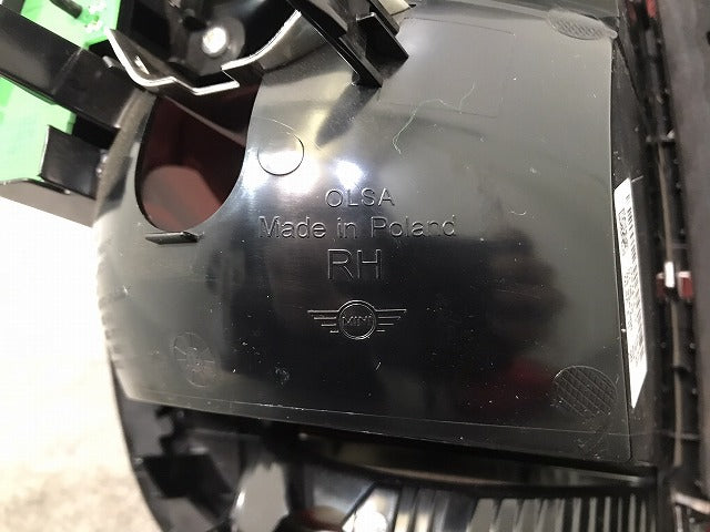 MINI/ミニ F55/F56/F57 純正 前期 右テールランプ/ライト/レンズ ハロゲン 729714-13 ミニ (116751)