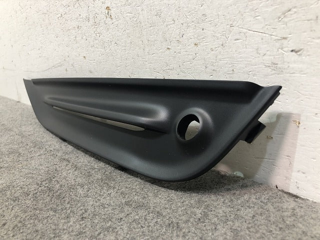 新品! S60/V60 FB系/2011-2018 純正 右フロントバンパーグリル 31323848 31323848 素地 ボルボ/VOLVO (116847)