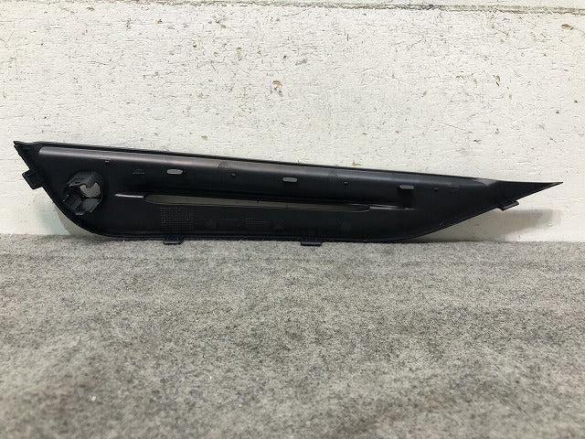 新品! S60/V60 FB系/2011-2018 純正 右フロントバンパーグリル 31323848 31323848 素地 ボルボ/VOLVO (116847)