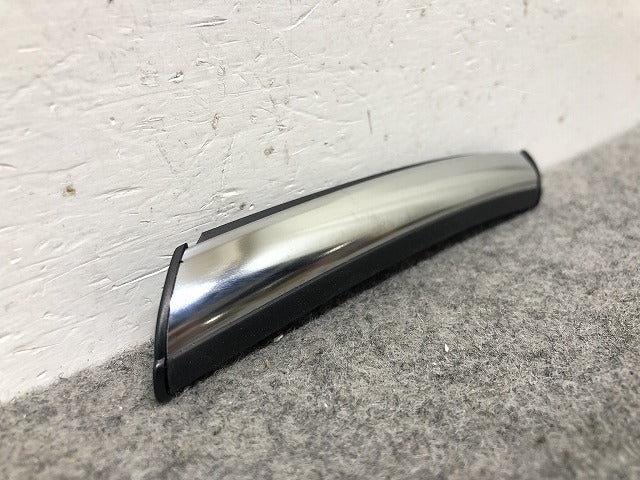 新品! クロスオーバー F60 2017- 純正 左フロント Aピラー下 メッキ トリム ストリップ 7388119/121/122 51137388121 ミニ/MINI (116869)