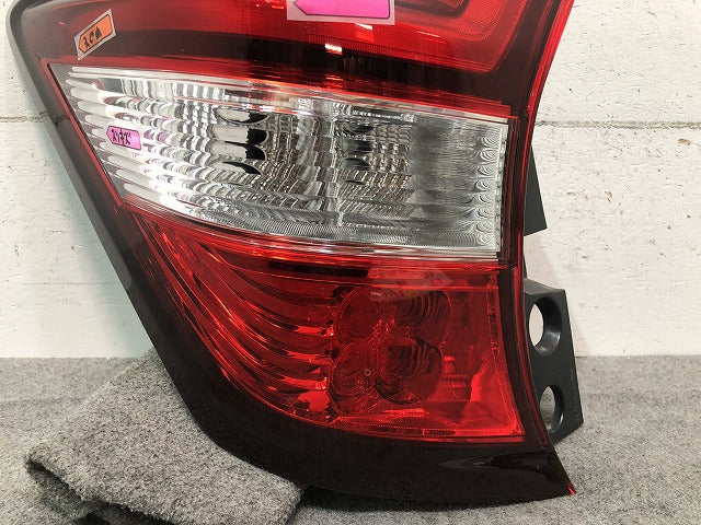 ノート/NOTE E12/HE12/NE12/SNE12 純正 後期 左テールランプ/ライト/レンズ LED ICHIKOH D202 日産/NISSAN (116888)