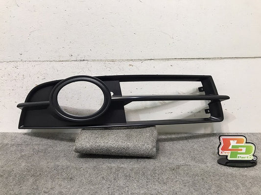 新品! A6(C6) 4F/2005-2008 純正 右フロントバンパーグリル F0 807 682D 4F0807682D01C 素地 アウディ/Audi (116938)