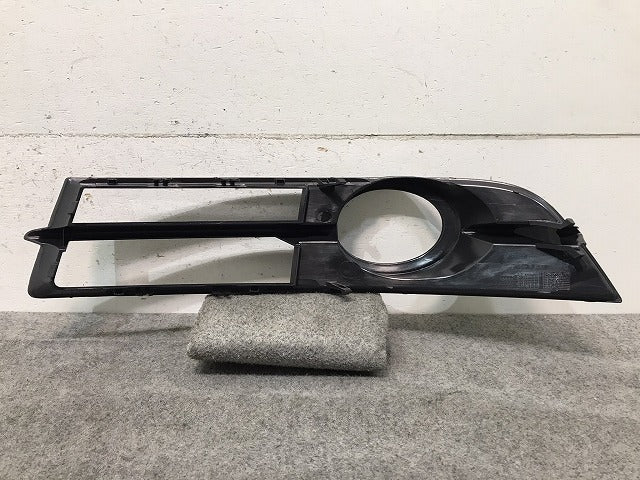 新品! A6(C6) 4F/2005-2008 純正 右フロントバンパーグリル F0 807 682D 4F0807682D01C 素地 アウディ/Audi (116939)