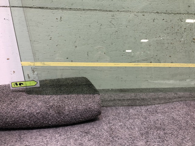 デイズルークス/DAYZ ROOX/eKスペース/EK SPACE B21A/B11A 純正 右フロントドア ガラス 日産/NISSAN 三菱/MITSUBISHI (116951)