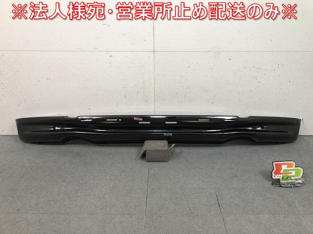 新品! X5シリーズ E53/2000-2006 純正 リアバンパー ホースメント 51128250415 ブラック BMW (116966)