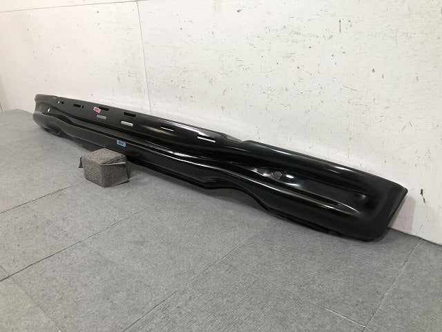 新品! X5シリーズ E53/2000-2006 純正 リアバンパー ホースメント 51128250415 ブラック BMW (116966)