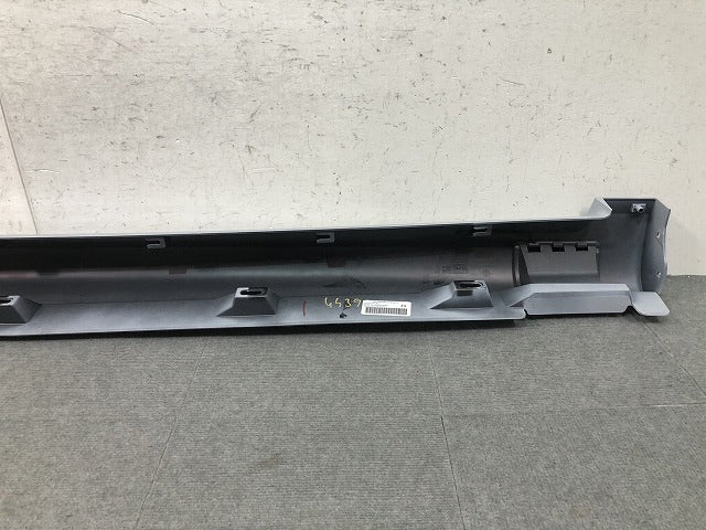 新品 パサート/PASSAT 3C/2006-2009 純正 左フロントサイドステップ/サイドスカート 3C0853855D/3C0853855DGRU フォルクスワーゲン(116975)