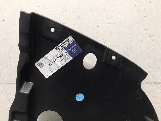 新品!CLK クラス/W209/2002-2008 純正 右フロント フェンダーライナー/ホイールハウジング A 209 884 04 22 2098840422 ベンツ (117009)