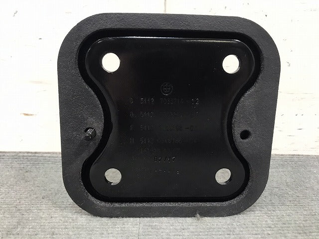 新品 5シリーズ E60/E61/2003-2010 純正 右リアバンパー ホースメントダンパー/バンパーショック 5112 7033714-12/51127033714 (117011)