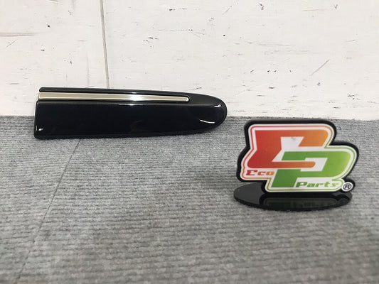 新品! Eクラス/W211/2002-2009 純正 右フロントフェンダーモール A 211 690 28 62/21169028629197 ブラック メルセデスベンツ (117022)