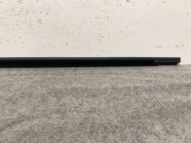 新品! A5 F5/2017- 純正 右リアドア ベルトモール アウター 8W8 853 763/64/02S 8W88537642ZZ メッキ アウディ/Audi (117057)