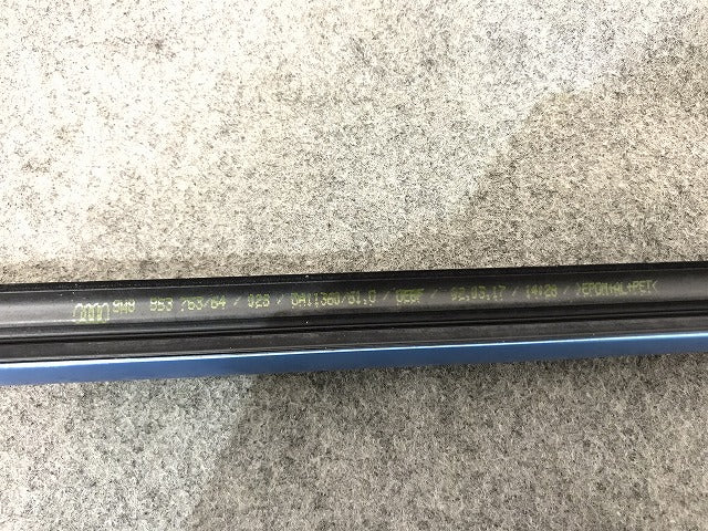 新品! A5 F5/2017- 純正 右リアドア ベルトモール アウター 8W8 853 763/64/02S 8W88537642ZZ メッキ アウディ/Audi (117057)