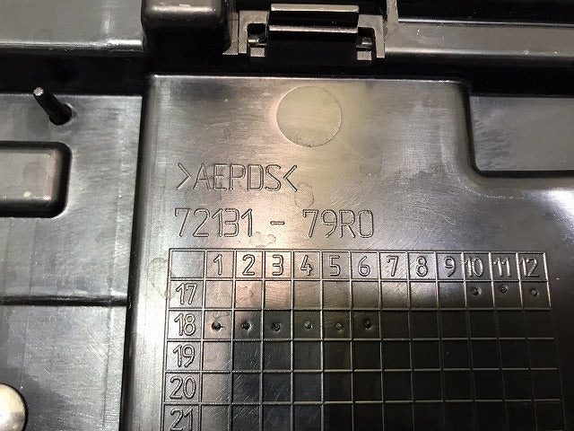 スペーシア/SPACIA MK53S 純正 フロントグリル/ラジエターグリル/ラジエーターグリル 72131-79R0 メッキ スズキ/SUZUKI (117099)