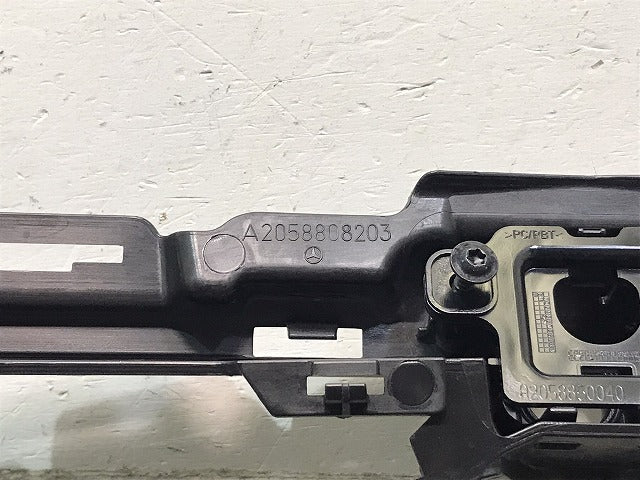 新品 Cクラス W205 2014-2021 純正 フロントグリル/ラジエーター A 205 880 54 03/2058881760/A 205 888 17 60 ベンツ(117129)
